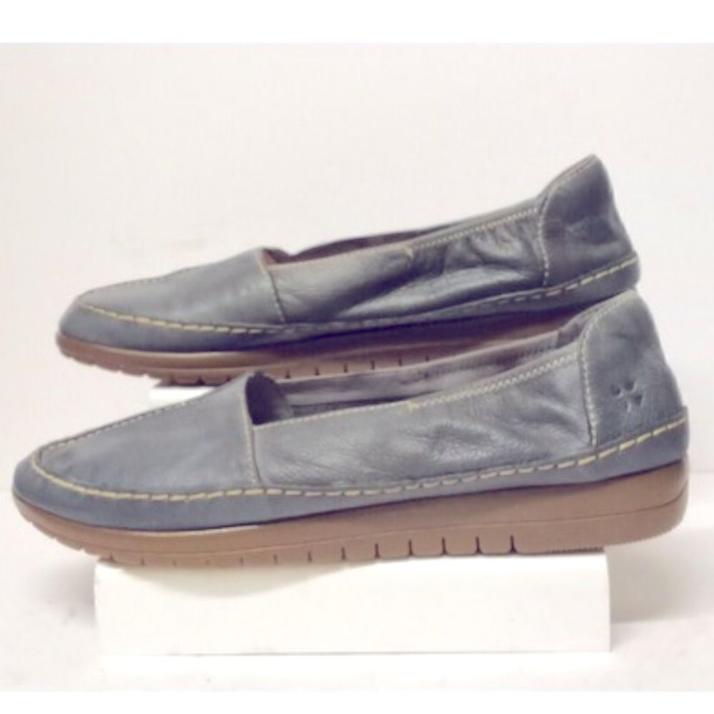3/$15! Naturalizer Leather Loafers